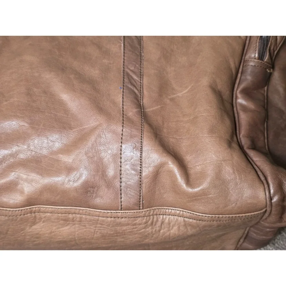 Lord And‎ Field Large Duffel Bag Brown Leather Fuzzy Lining Adjustable Travel